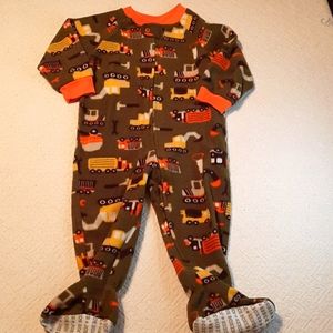 SOLD.     🔶️3/$12🔶️ 18 month footed pajamas  sleeper